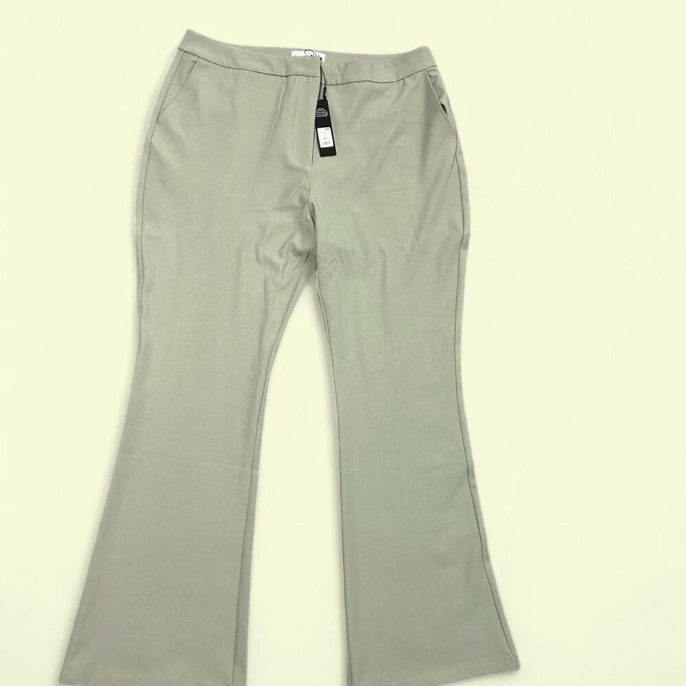 Fashion-nova Women's Green Trousers